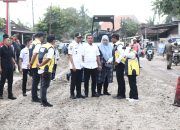 Gubernur Mirza Tinjau Perbaikan Ruas Jalan di Pringsewu