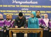 Gubernur Mirza Resmi Lantik Tim PKK dan Tim Pembina Posyandu Provinsi Lampung