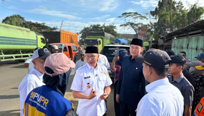 Tinjau Lokasi Banjir di Panjang, Wakil Ketua DPRD Lampung Tegaskan Pentingnya Mitigasi Jangka Panjang