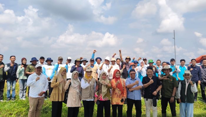 Ikaperta Unila-Agritech Mas Tani Gelar Program Demplot
