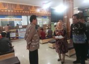 Bupati Mesuji Tinjau Pelaksanaan Program Pemutihan Pajak Kendaraan di Samsat Panca Jaya