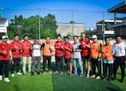 Presiden PKS Al Muzammil Yusuf Main Bola Bareng Jurnalis di Lampung