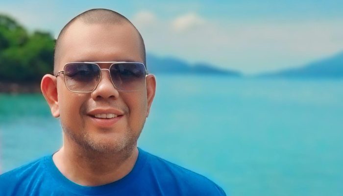 JANGAN TANYA SAYA, INI BUKAN TENTANG SAYA