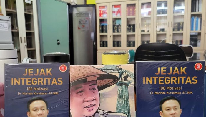 Dua Buku Karya Sekdaprov Lampung Hadir di Perpustakaan JDIH: Dorong ASN Berintegritas dan Gemar Membaca