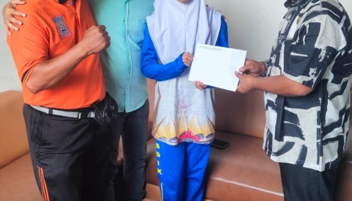 Disdikbud Pesawaran Lepas Karateka Muda Berlaga di O2SN 2025 Jakarta