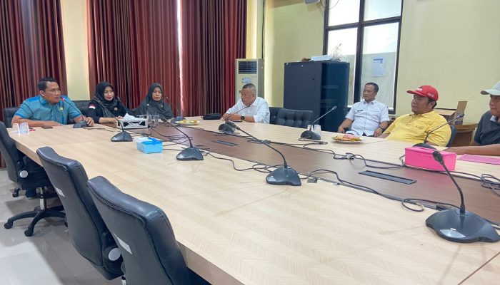 Dugaan Pengkondisian Proyek Revitalisasi SD, LSM Geruduk DPRD Bandar Lampung