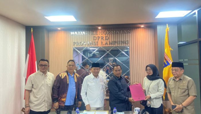 Diduga Kempiskan Ban Mobil Mahasiswi, Anggota DPRD Lampung Dilaporkan ke BK