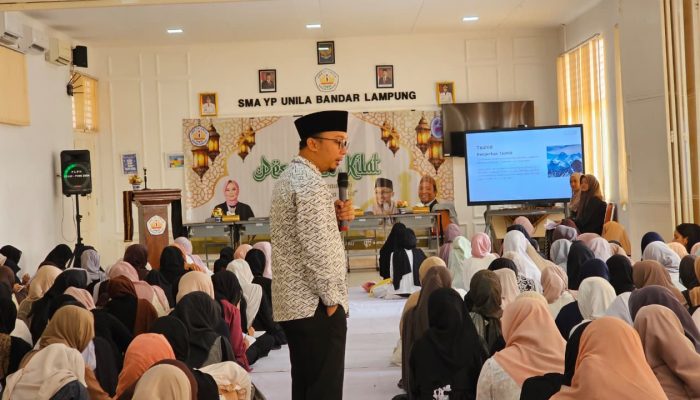 Alumni Berbagi Inspirasi, Syukron Muchtar Jadi Pemateri Sanlat di SMA YP Unila