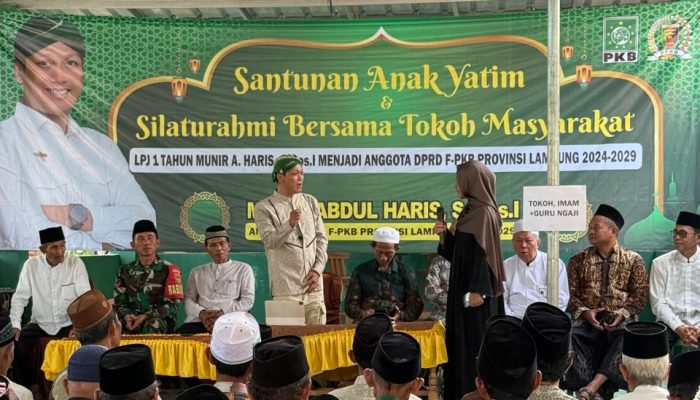 Silaturahmi Ramadan, Munir Abdul Haris Santuni Anak Yatim dan Guru Ngaji