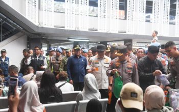 Dampingi Kapolri, Giri Tinjau Arus Balik di Bakauheni